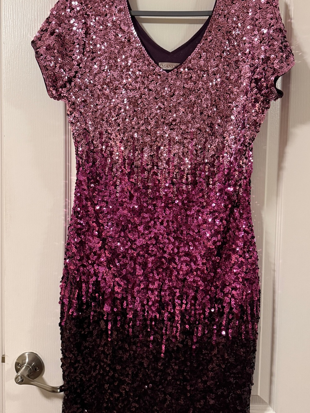MANER XXL Rose Sequin V-Neck dress